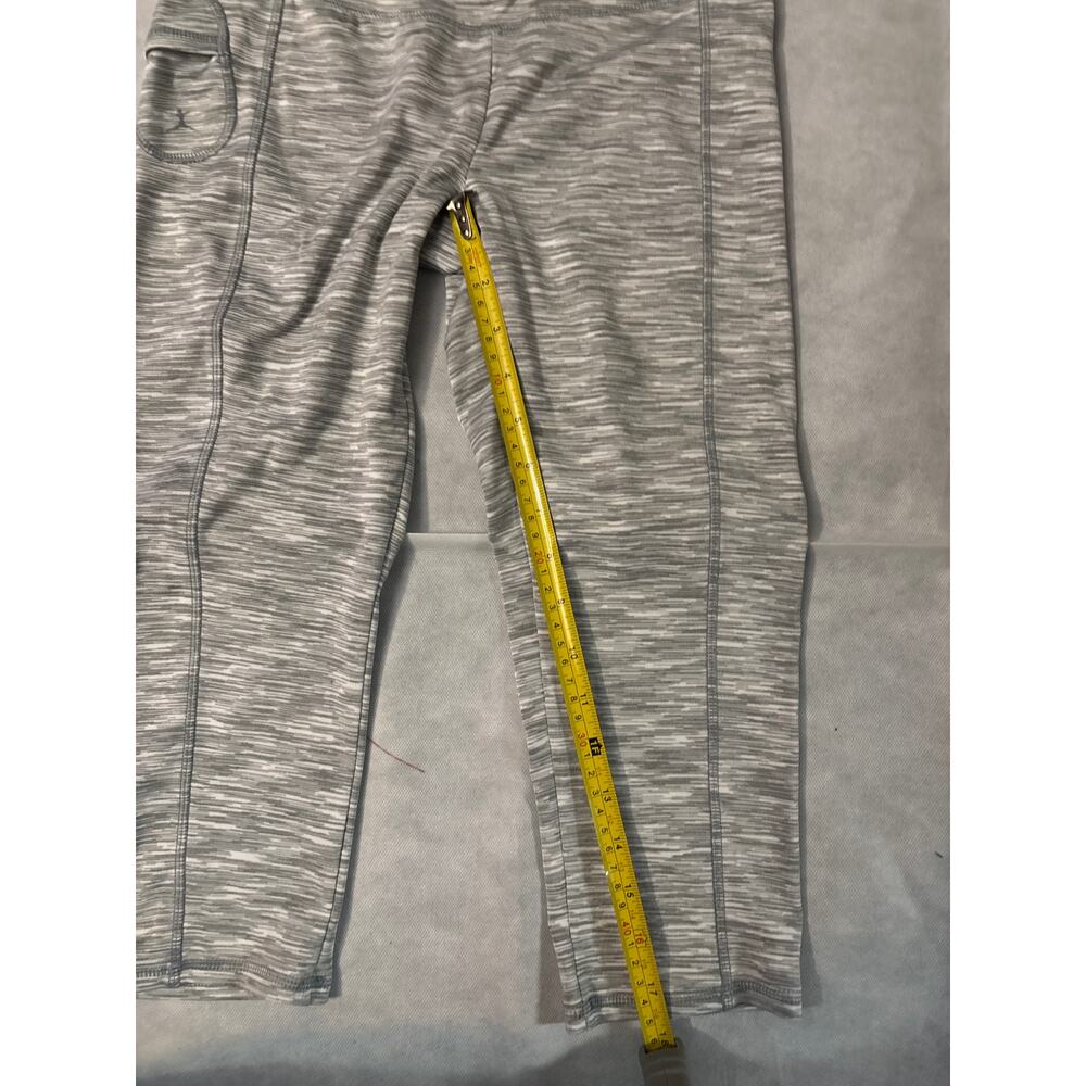 Danskin Grey/White Capri Legging S Exercise Athleisure Activewear Cozycore Comfy - Picture 8 of 11